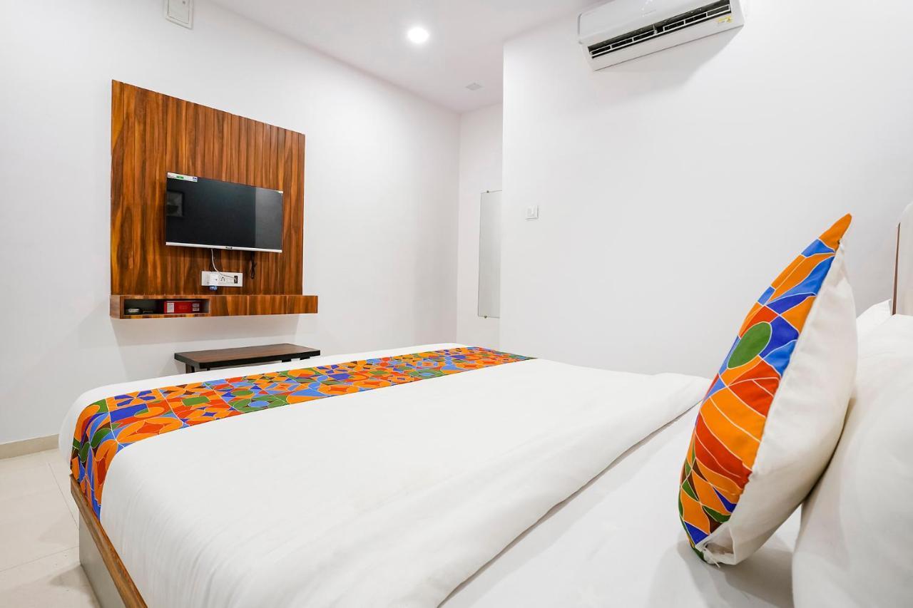 Fabhotel Magnus Σουράτ Εξωτερικό φωτογραφία