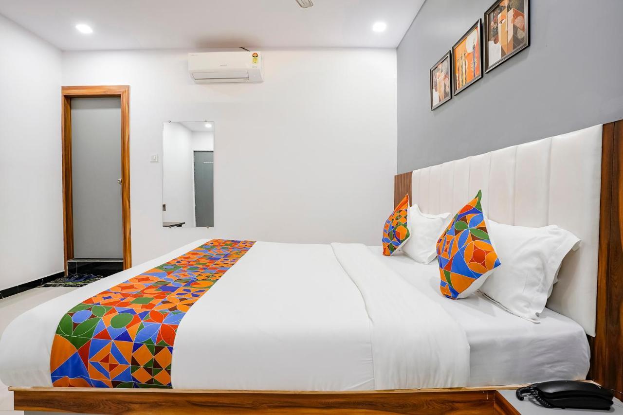 Fabhotel Magnus Σουράτ Εξωτερικό φωτογραφία
