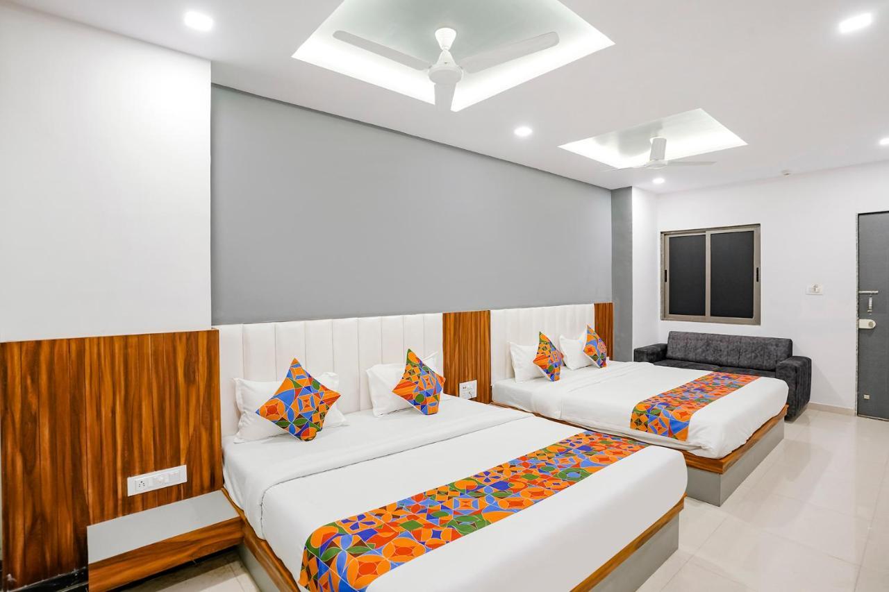 Fabhotel Magnus Σουράτ Εξωτερικό φωτογραφία