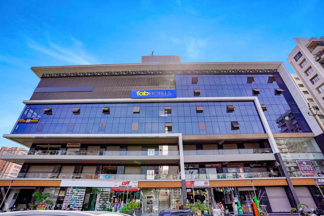 Fabhotel Magnus Σουράτ Εξωτερικό φωτογραφία