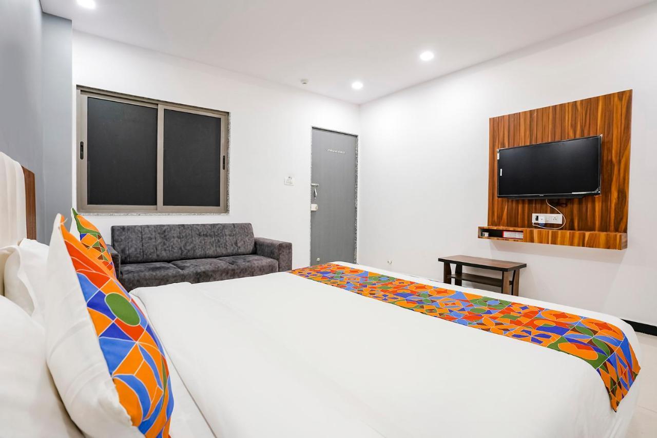 Fabhotel Magnus Σουράτ Εξωτερικό φωτογραφία